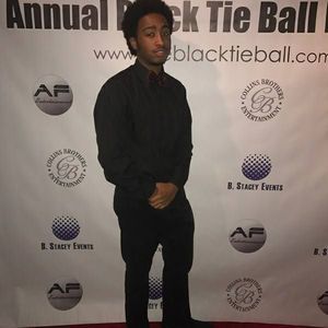 Meet your Posher, Desmond